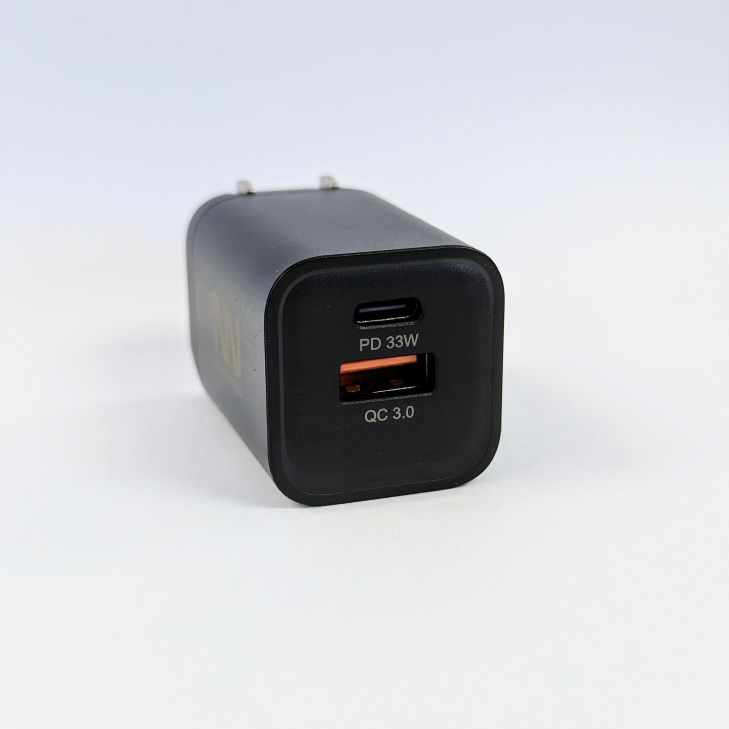 33W GaN USB A and C Wall Charger